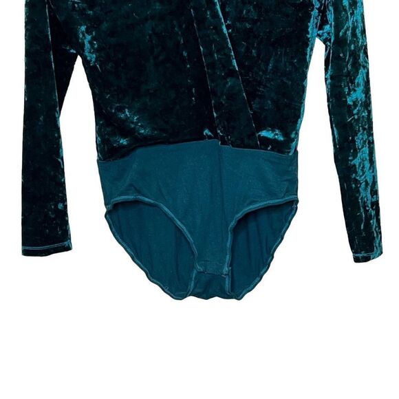 Altar’d State emerald green crushed velvet long sleeve bodysuit size M - Picture 4 of 12